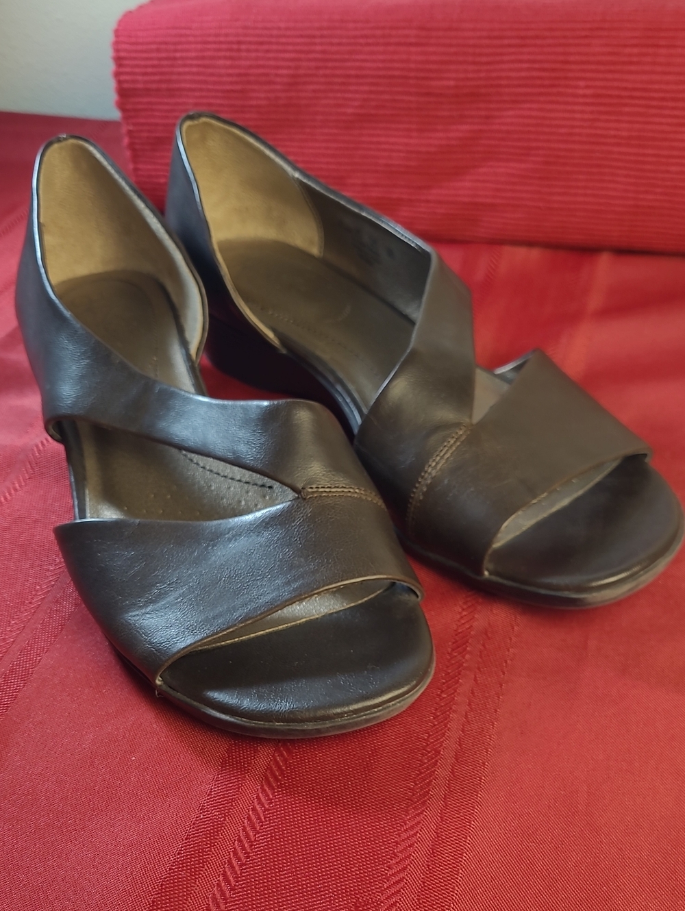 Life Stride Dark Brown Open-Toe Cross Asymmetric Strap Wedge Sandal Comfort Soft